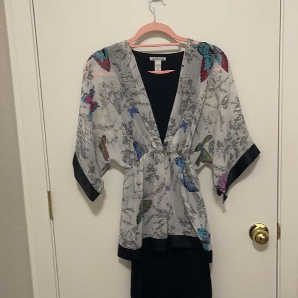 Bisou Bisou kimono top - Picture 11 of 14